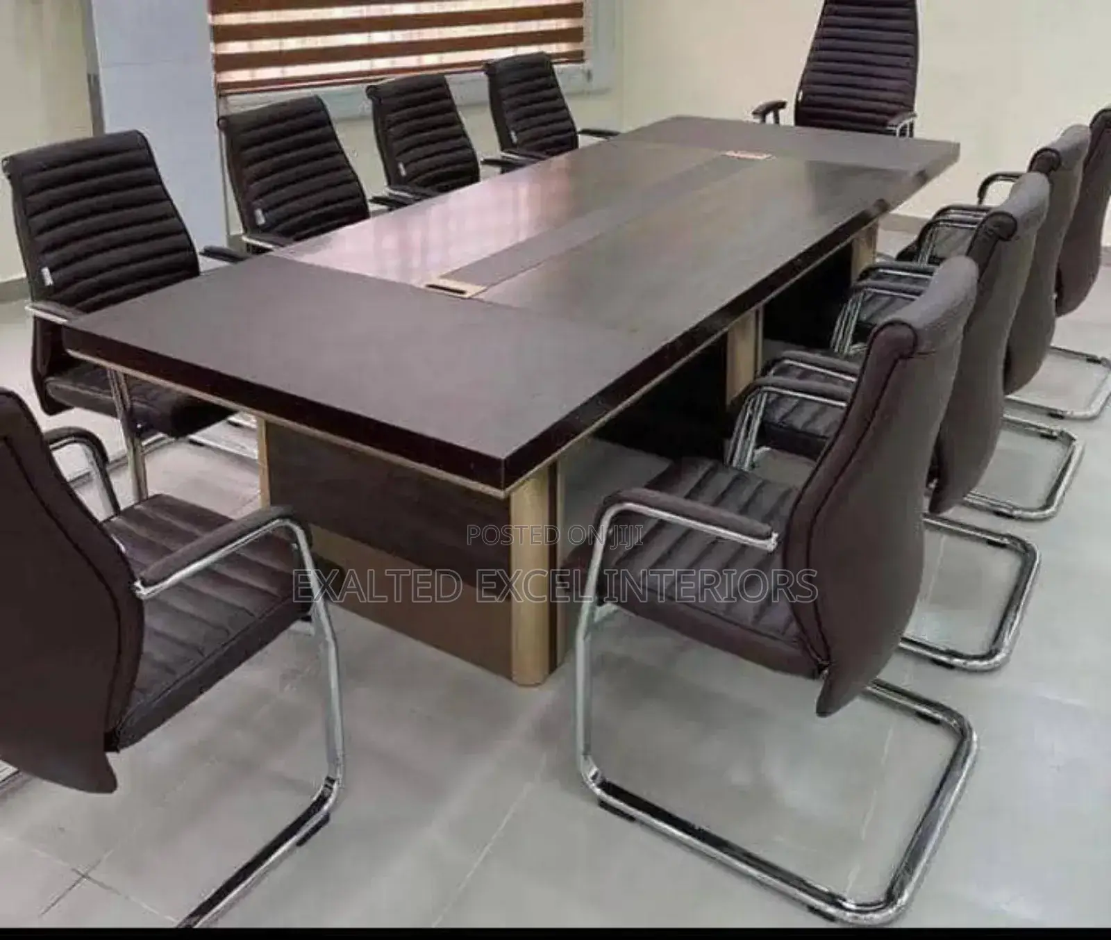 A Unique Quality Imported 10 Seater Conference Table
