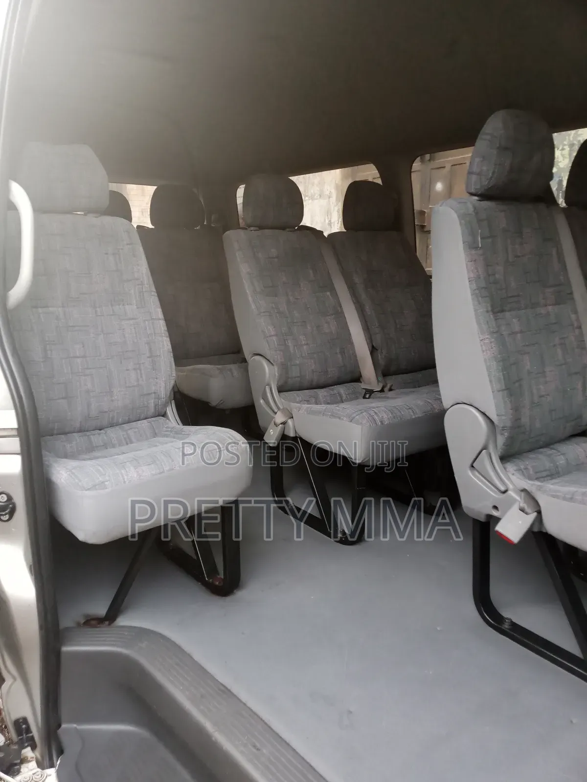 Toyota HiAce 2018 Beige