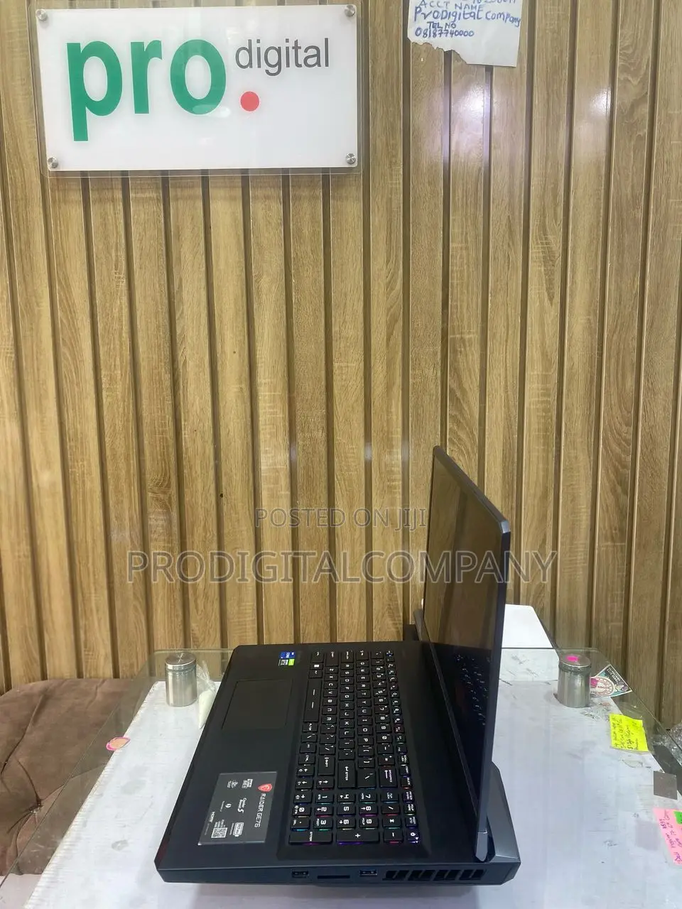Laptop MSI Raider GE76 12UGS 16GB Intel Core I7 SSD 1T