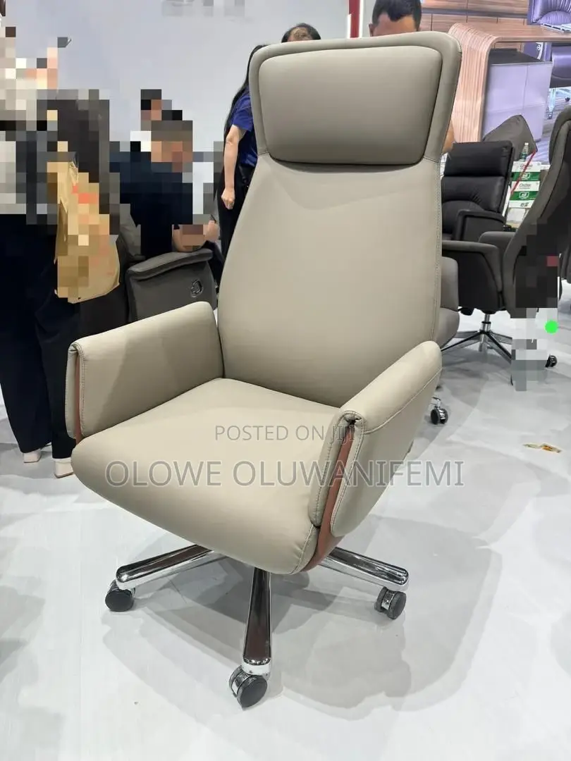 Classic Swivel Office Chair