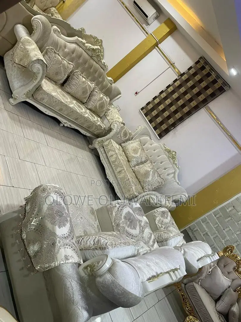 Royal Chair, Cream Color Flora Design