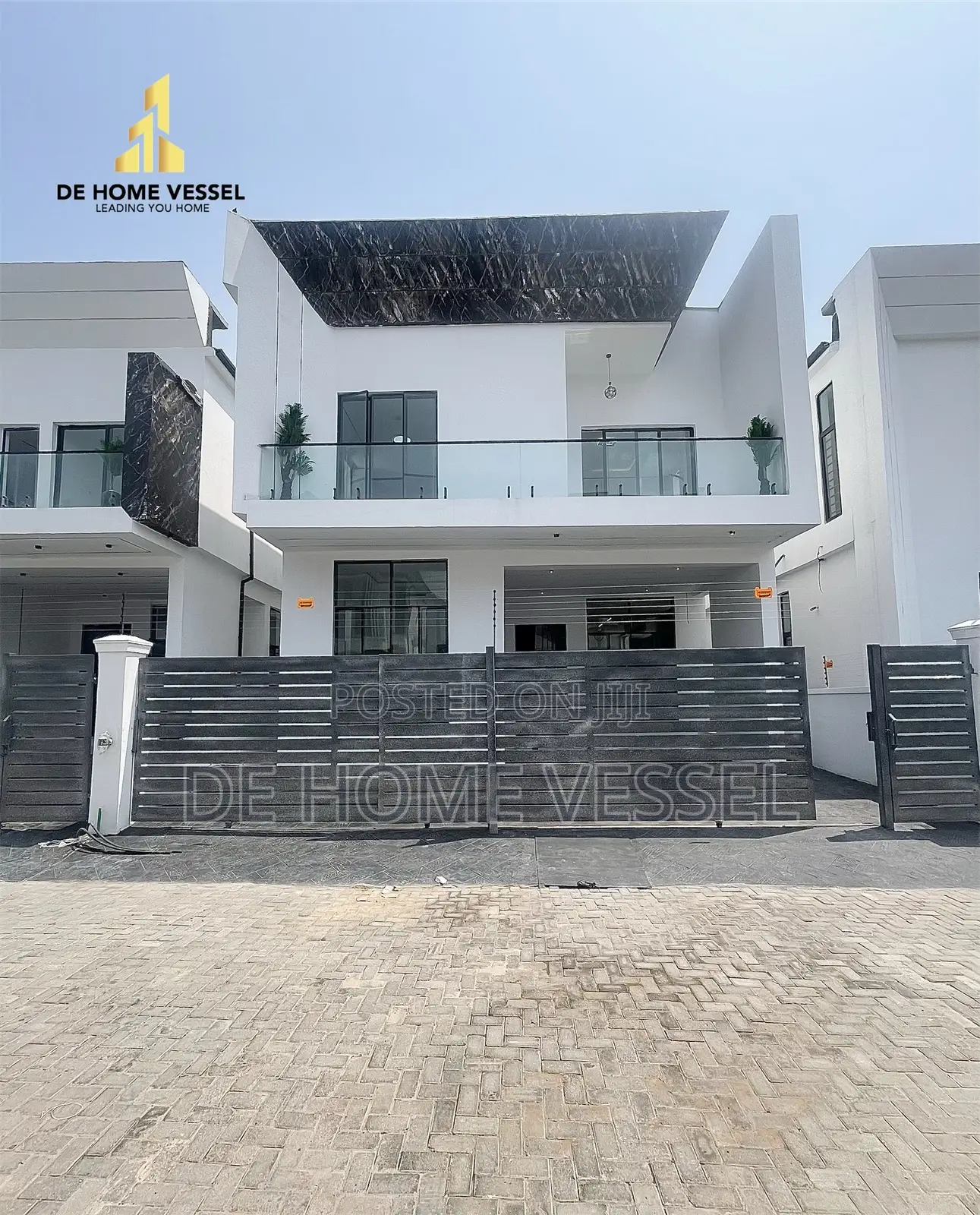 4bdrm Duplex in Lekki for sale