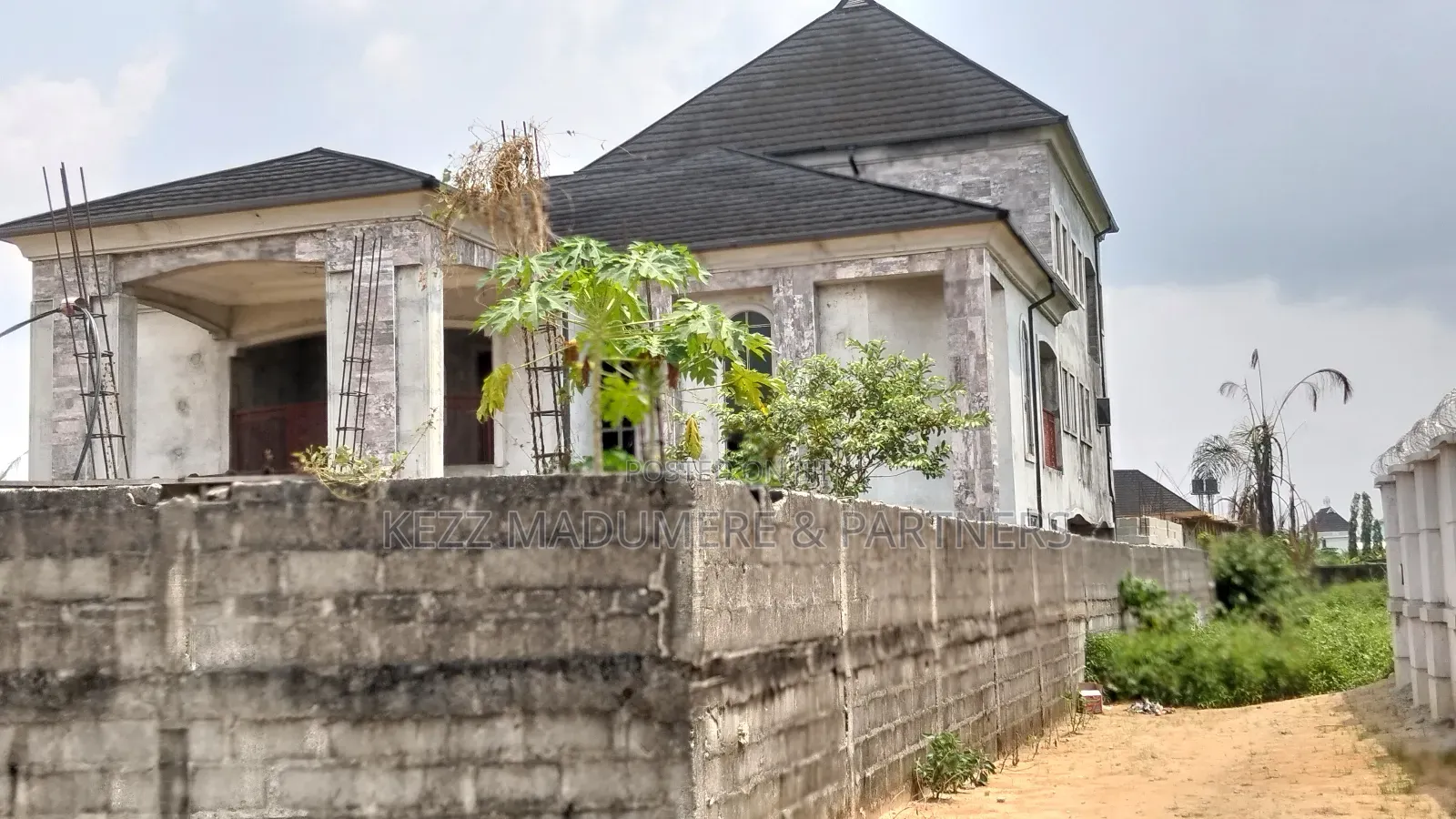 4bdrm Duplex in Unity Estate Eliozu for sale