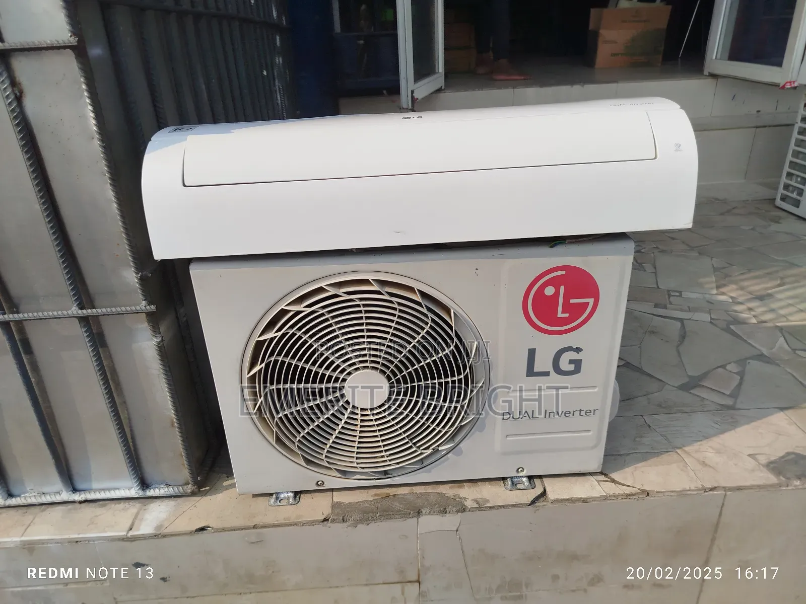 LG Duel Inverter 1.5 Hp Wit Gass
