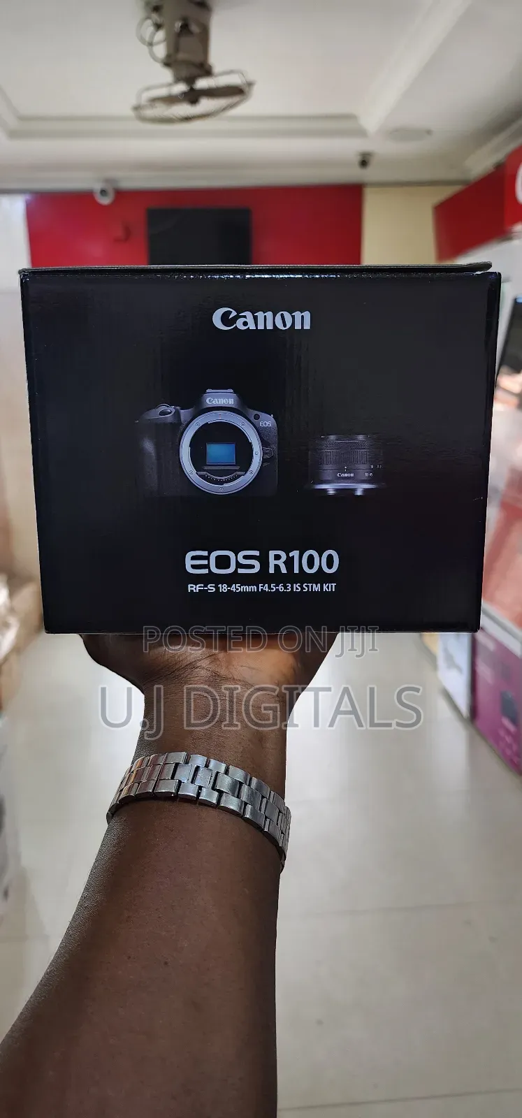 Canon Eos R100 With 18-45mm Lens