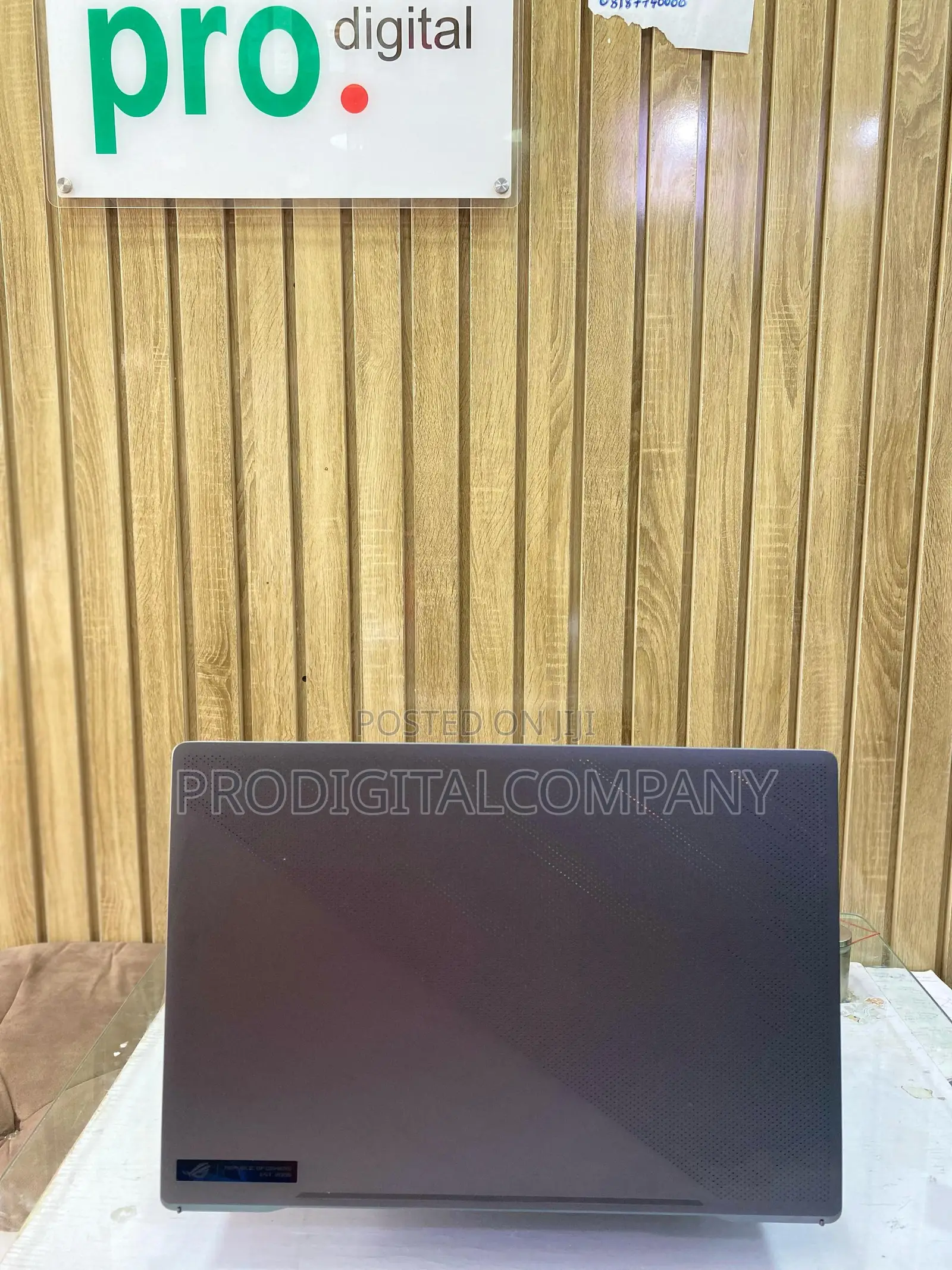 Laptop Asus ROG Zephyrus G15 16GB AMD Ryzen 9 SSD 1T