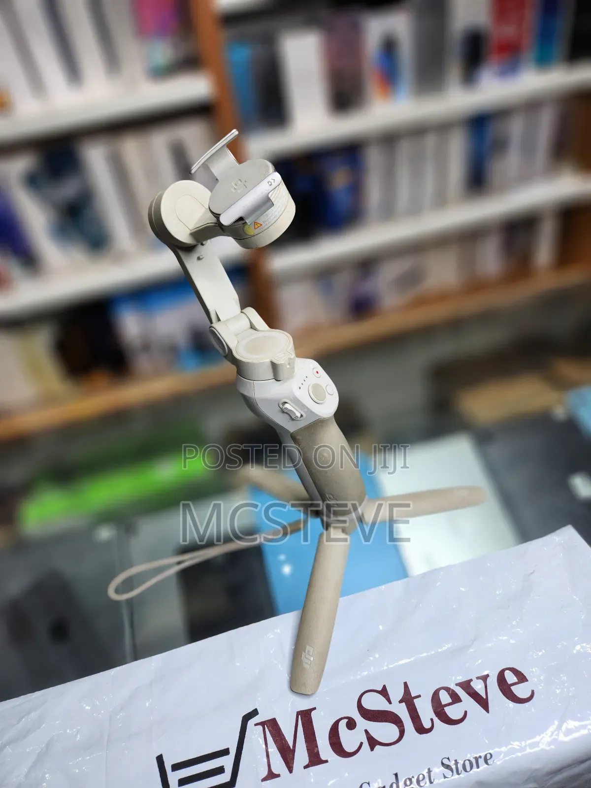 DJI Osmo Mobile 4