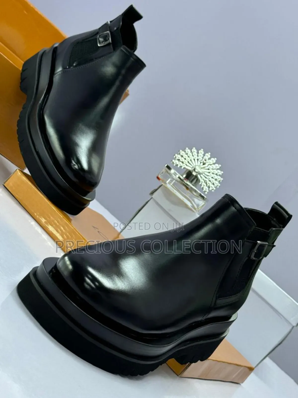 Men's Buckle Matte Leather Double Sole Louis Vuitton Shoe
