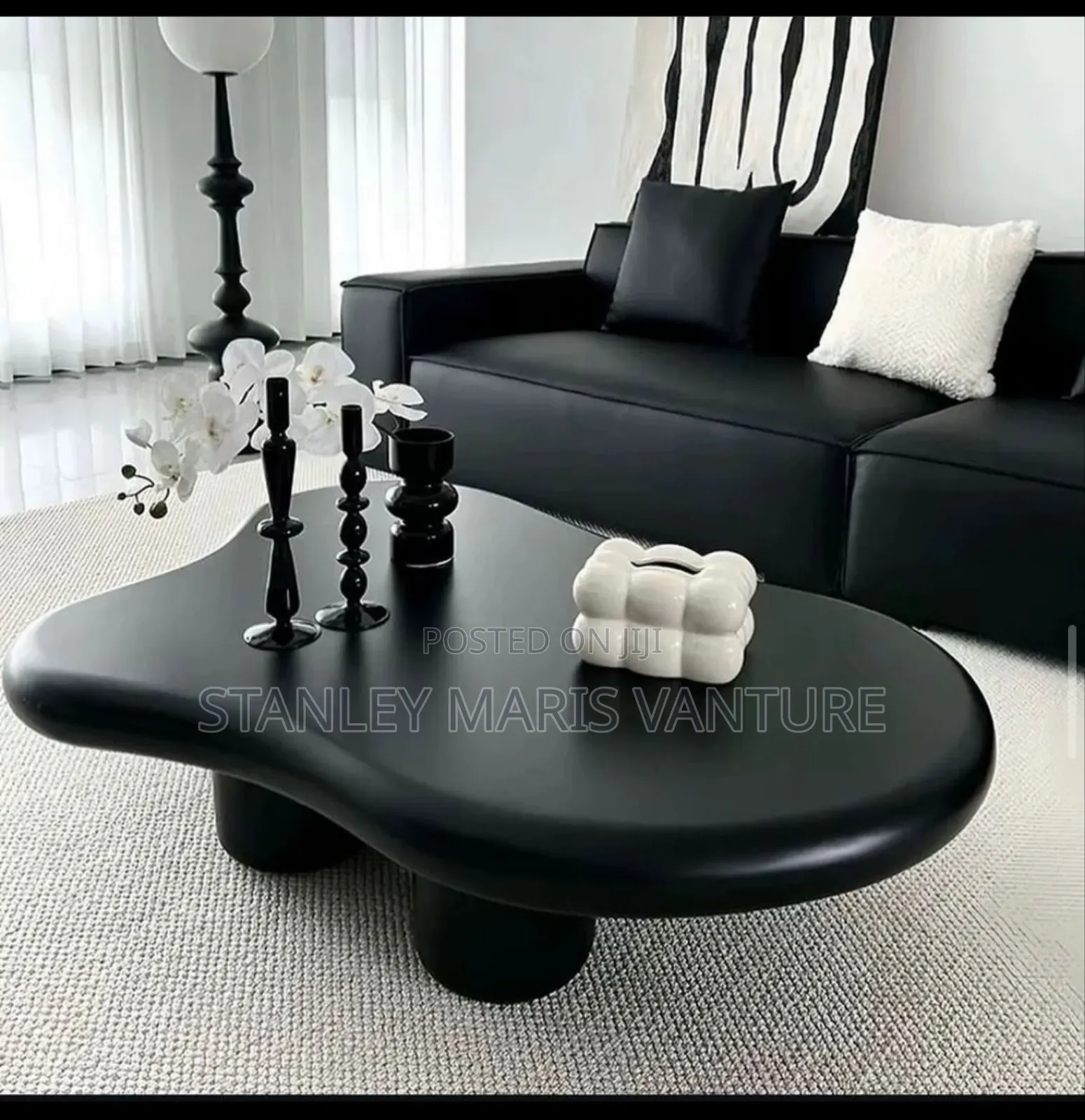 Luxurious Wooden Center Table