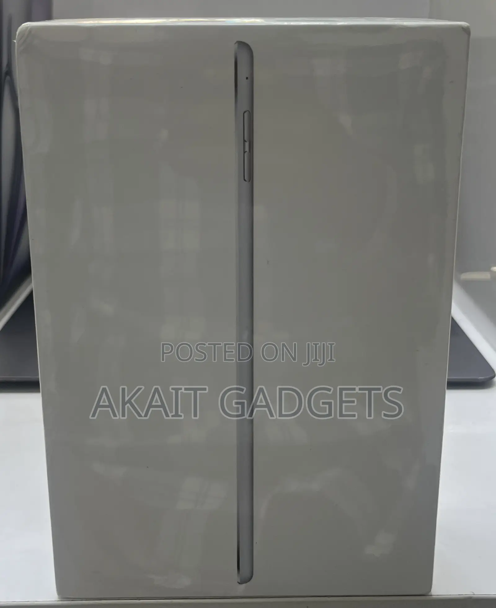 New Apple iPad mini 4 16 GB Silver
