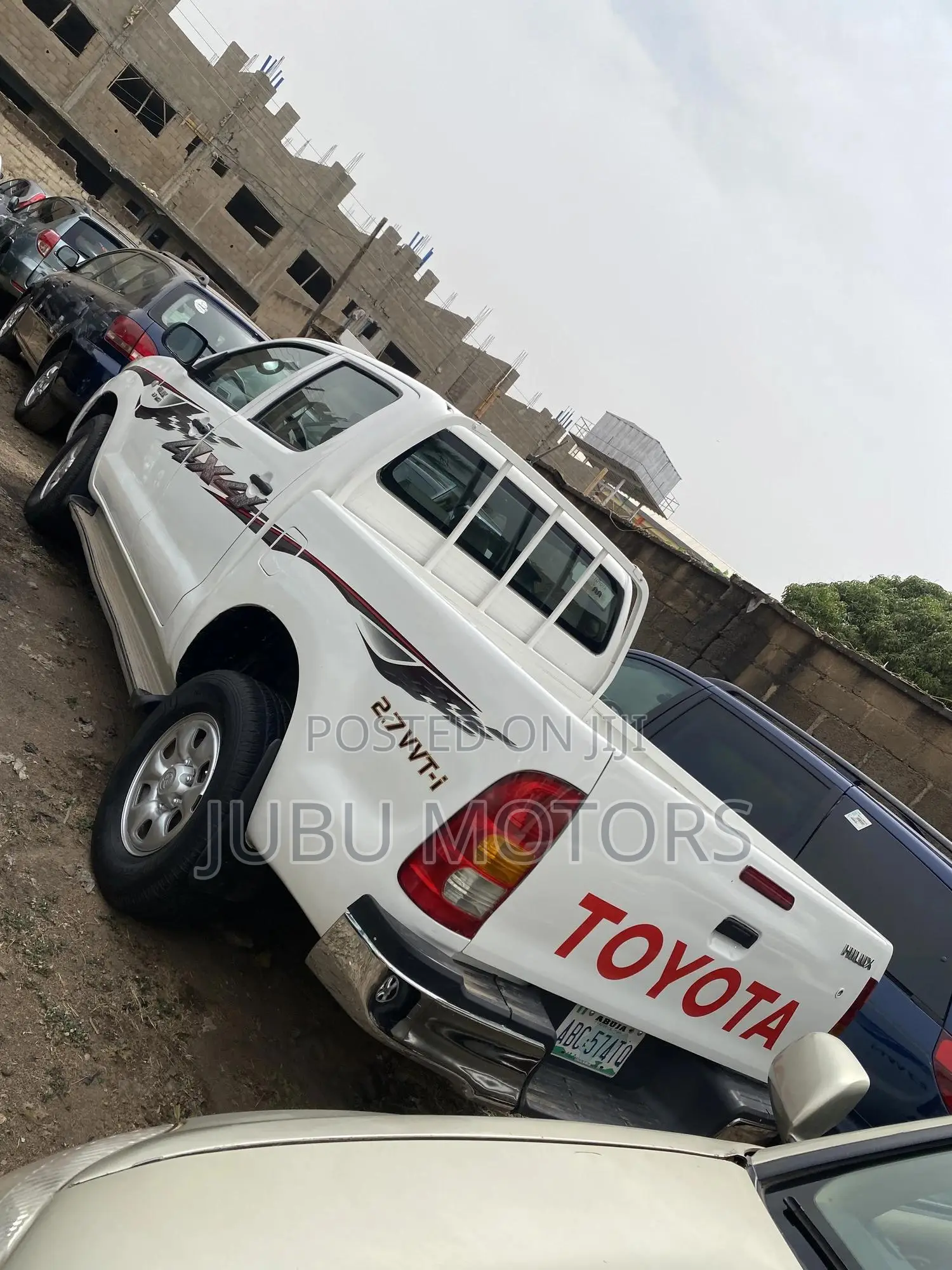Toyota Hilux SR5 4x4 2014 White