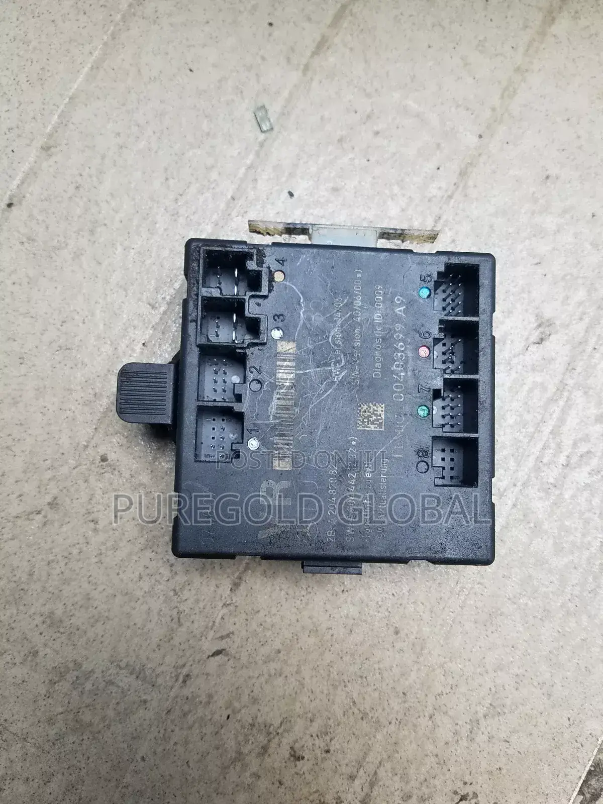 C Class 2010 Door Control Module