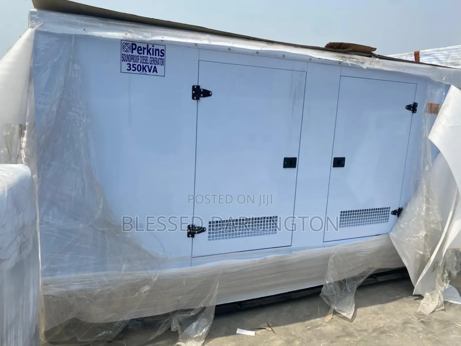350kva High Quality Standard Perkins Soundproof Generator