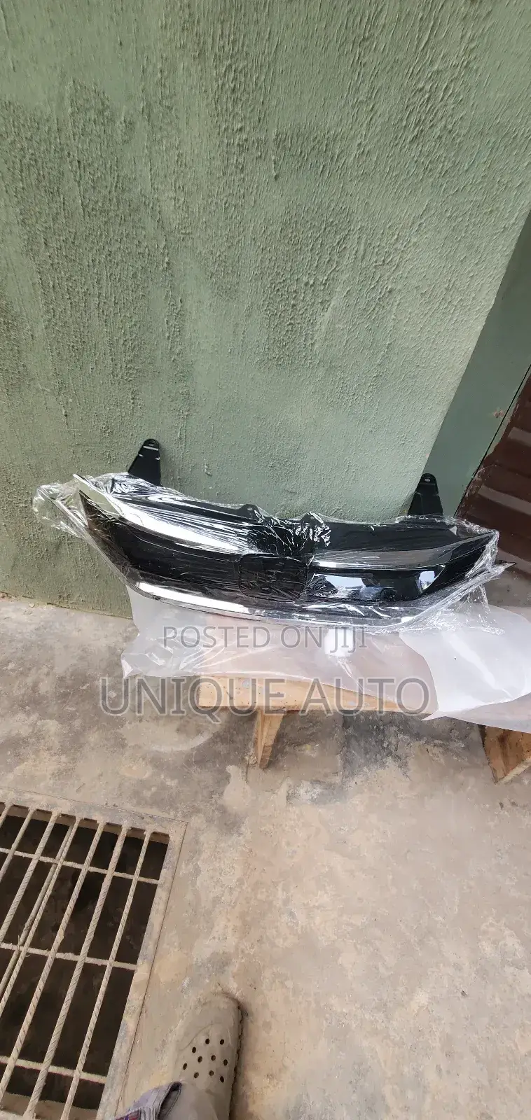 Front Grille 2016 Honda CRV