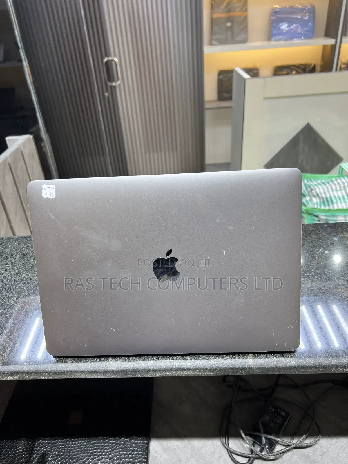 Laptop Apple MacBook Pro 2018 8GB Intel Core i5 SSD 512GB