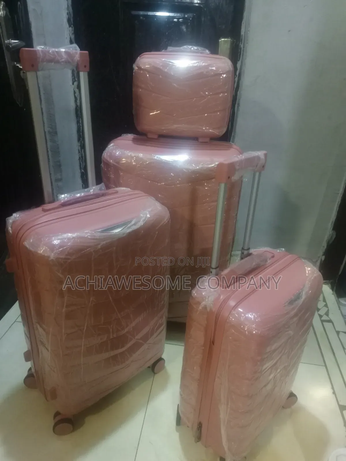 Rose Gold Unbreakable Rubber Box, Set of 4