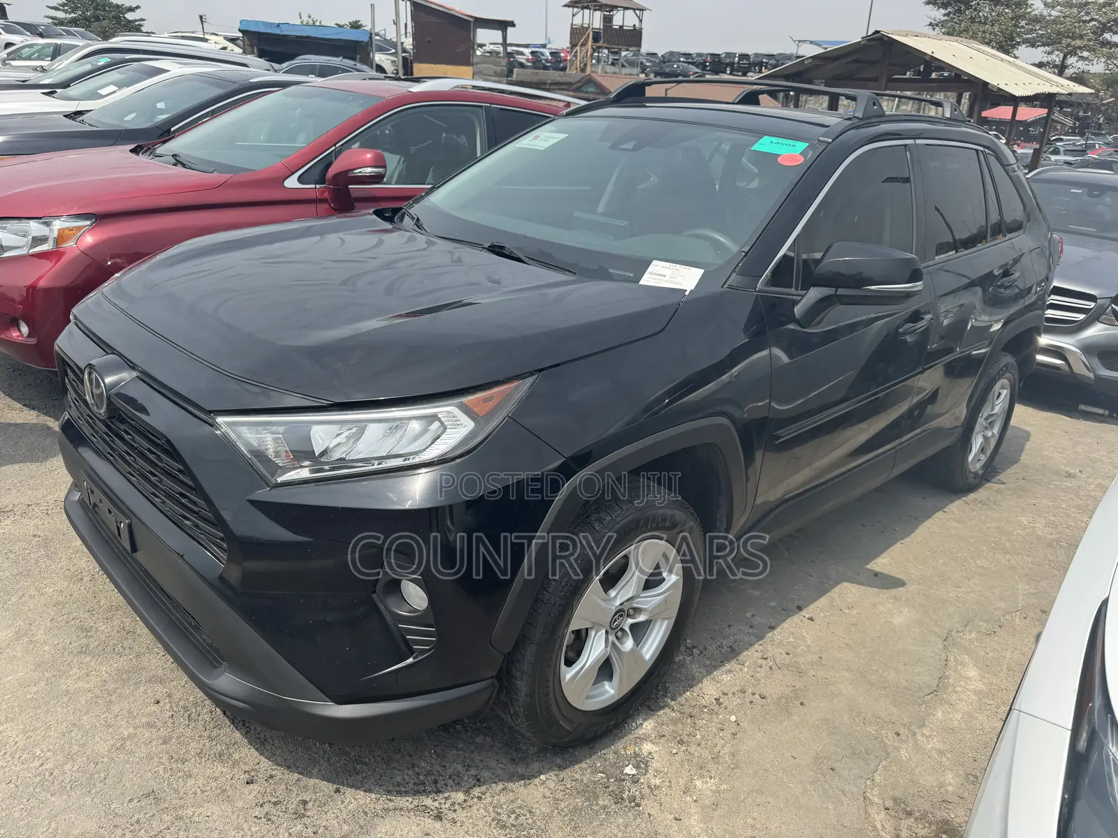 Toyota RAV4 XLE Premium 2021 Matt Black