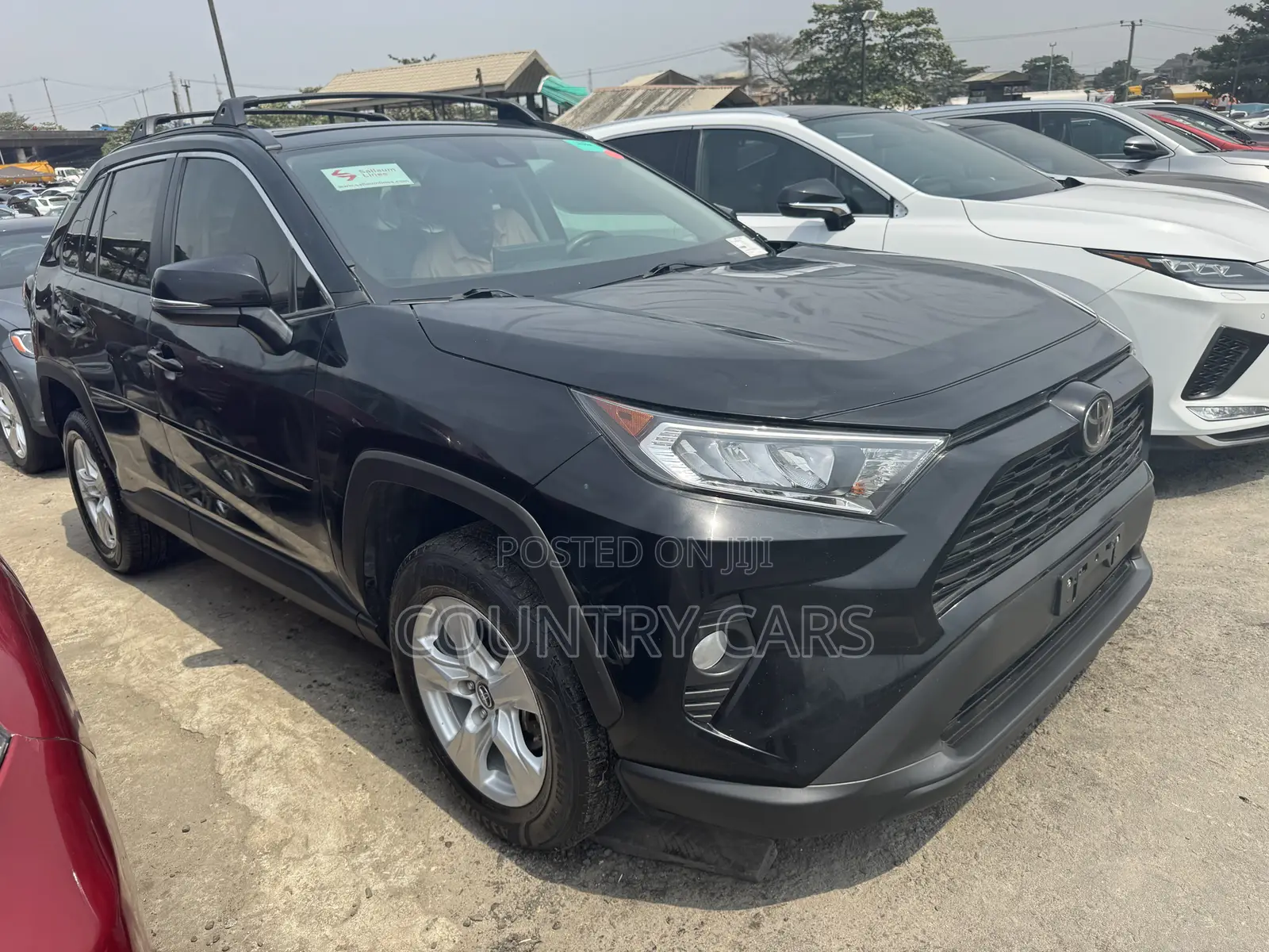 Toyota RAV4 XLE Premium 2021 Matt Black
