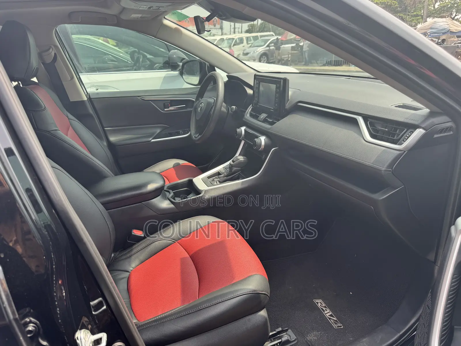 Toyota RAV4 XLE Premium 2021 Matt Black