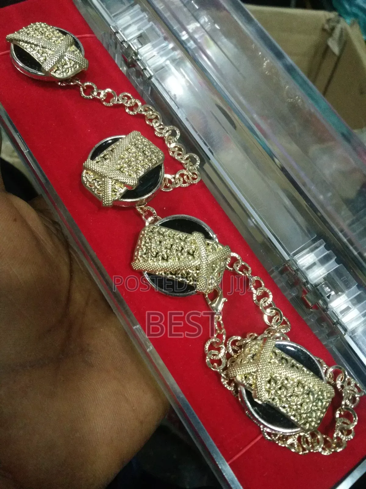 High Quality Native/Senators Wears Buttons With Chains