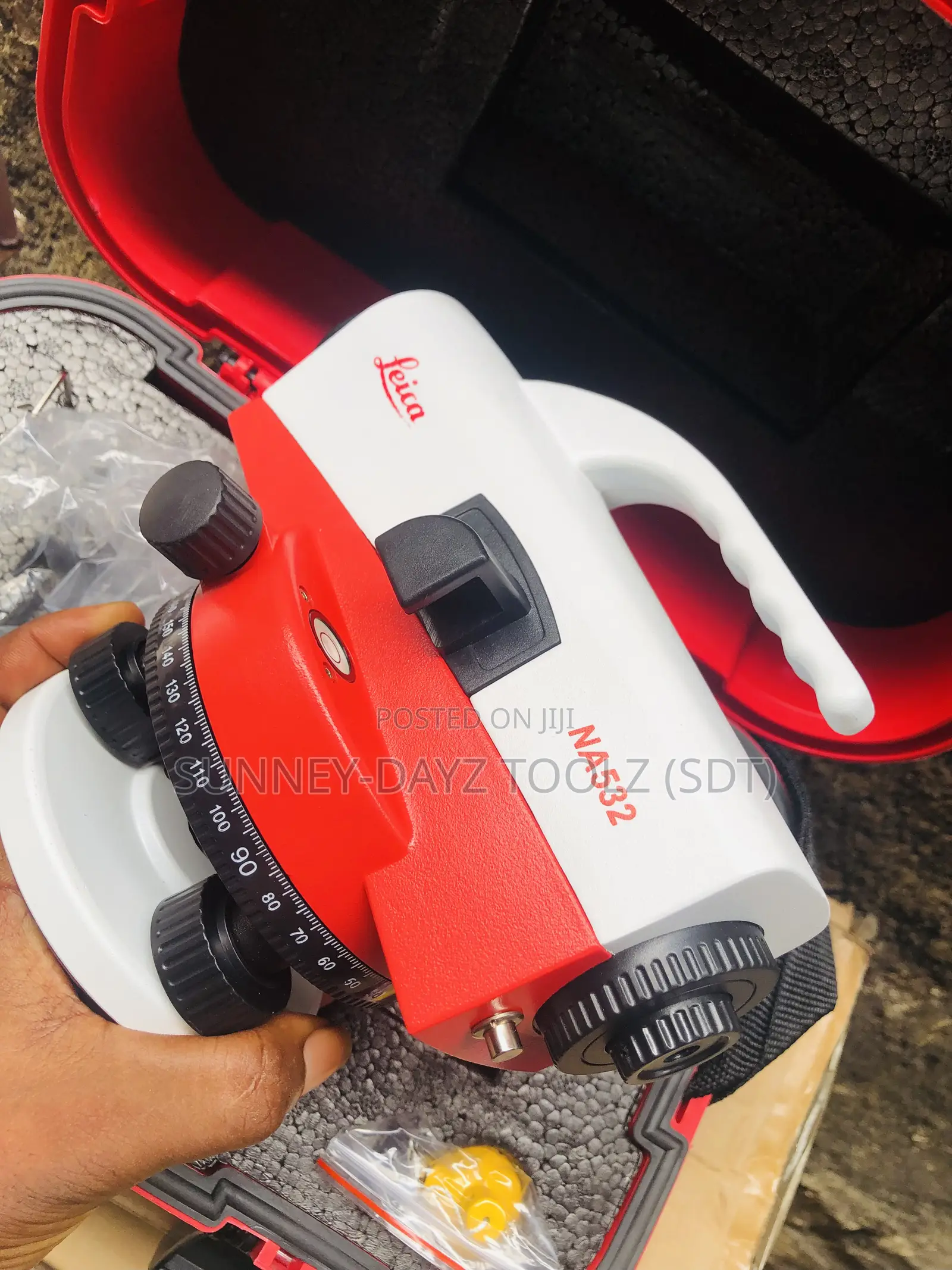 Leica Measuring Instrument