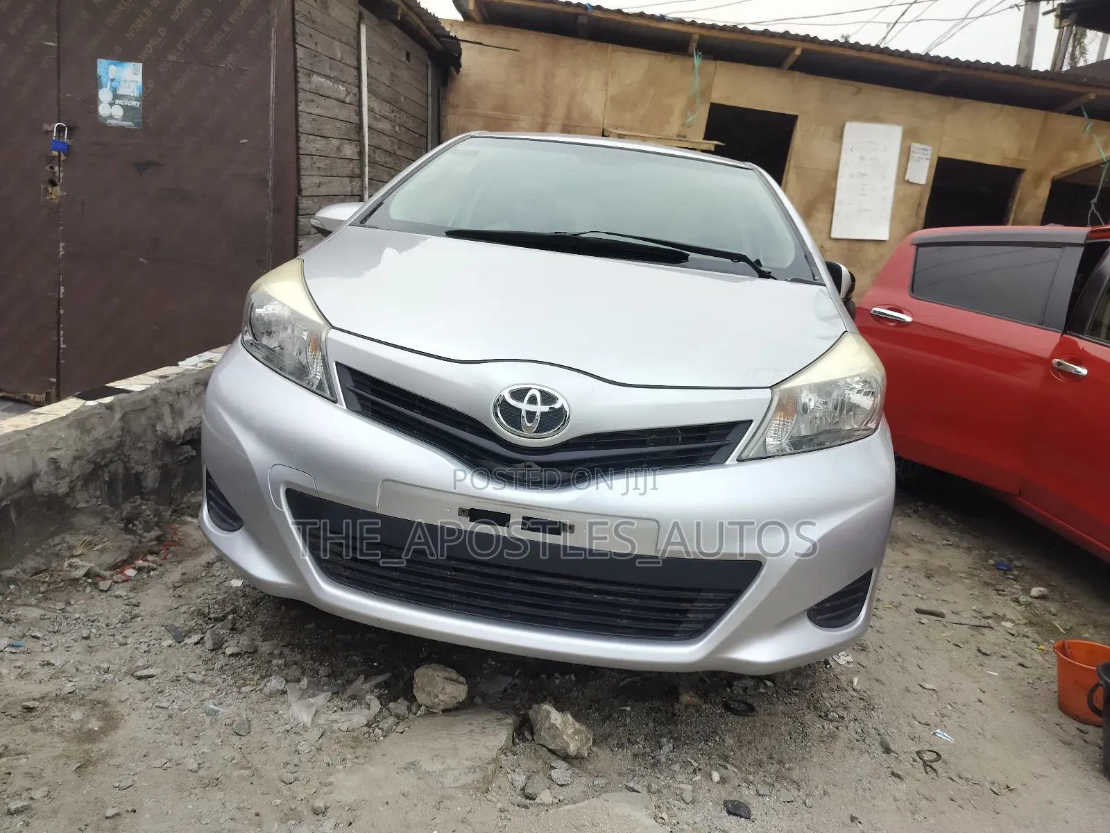 Toyota Yaris L Hatchback 3dr 2014 Silver