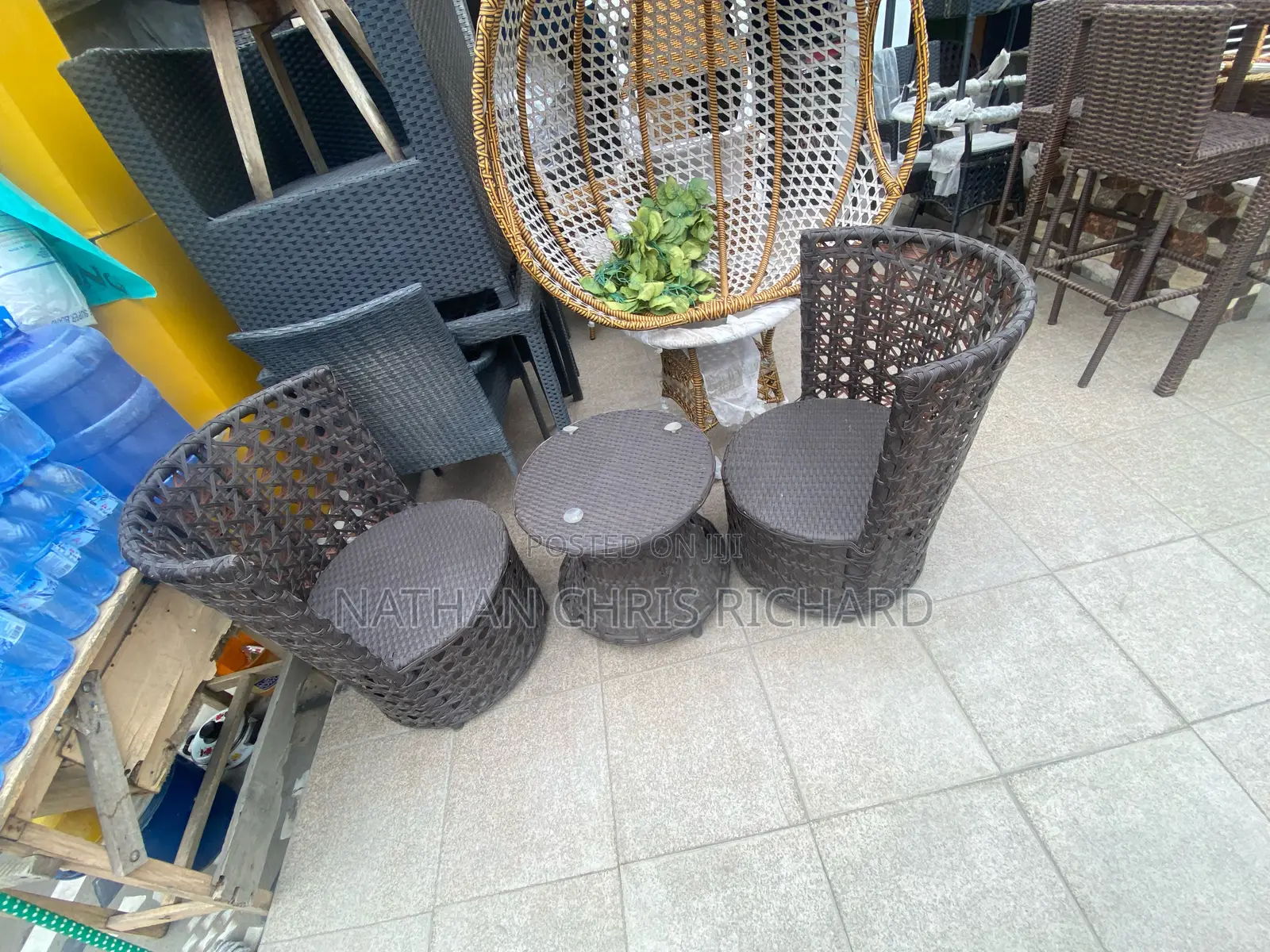 Simple Basket Sit Free Chair