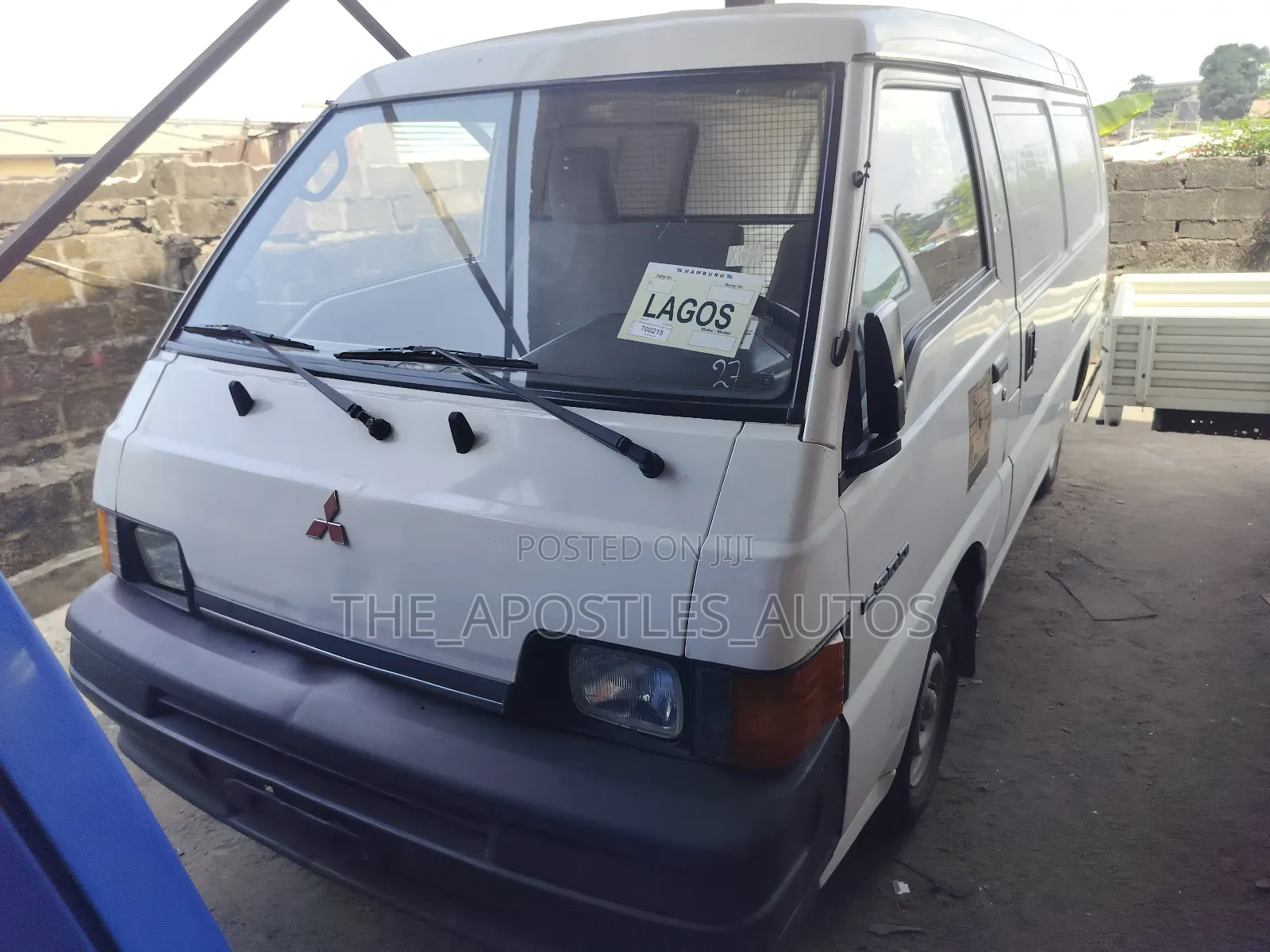Mitsubishi L300 2008 White