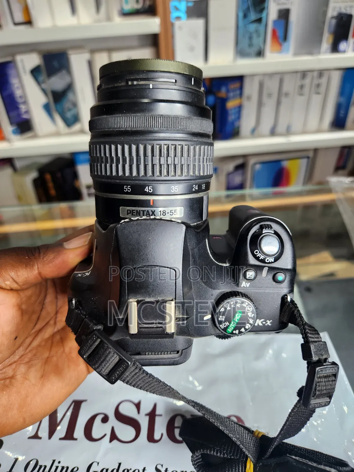 Pentax K-X DSLR Pictures/Video Camera With 18-55mm Lens