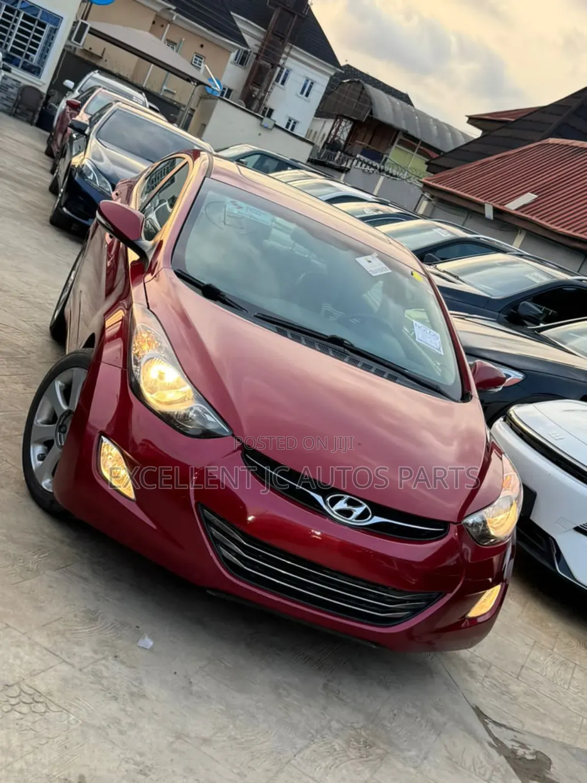 Hyundai Elantra 2014 Red