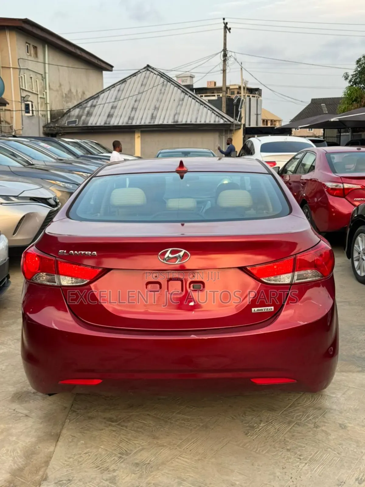 Hyundai Elantra 2014 Red