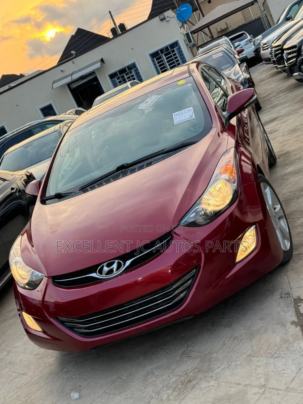 Hyundai Elantra 2014 Red