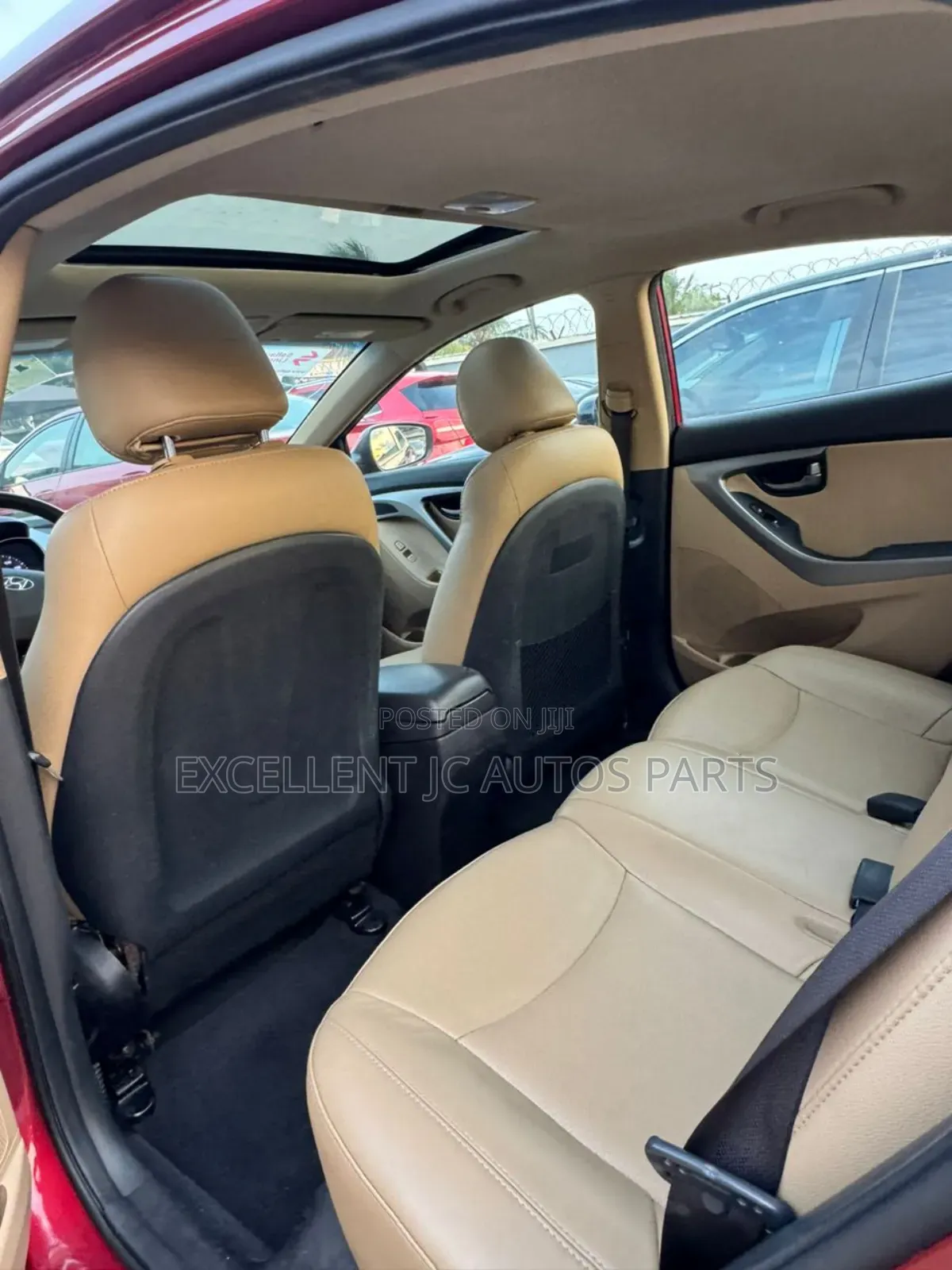 Hyundai Elantra 2014 Red