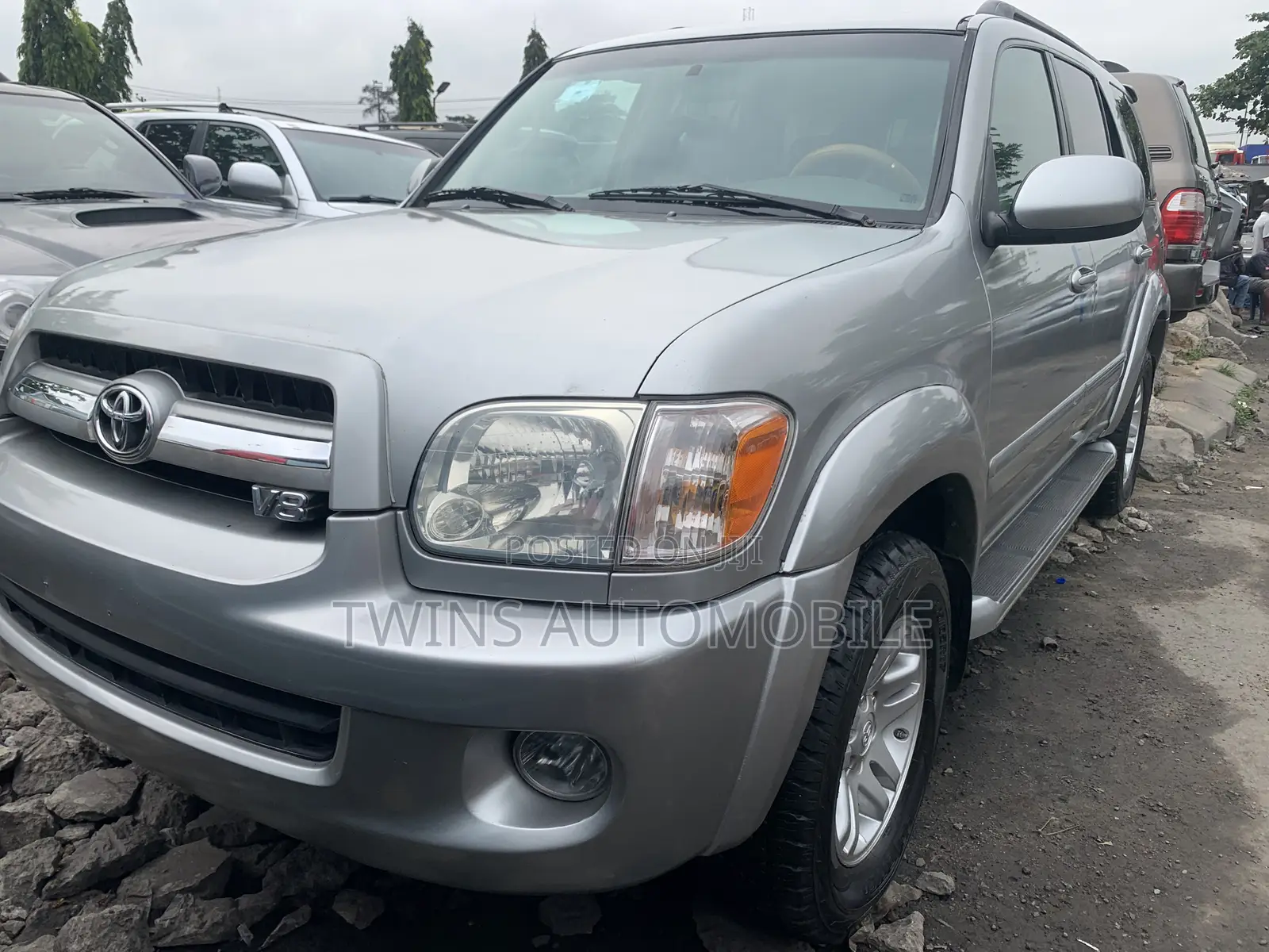Toyota Sequoia 2007 Silver