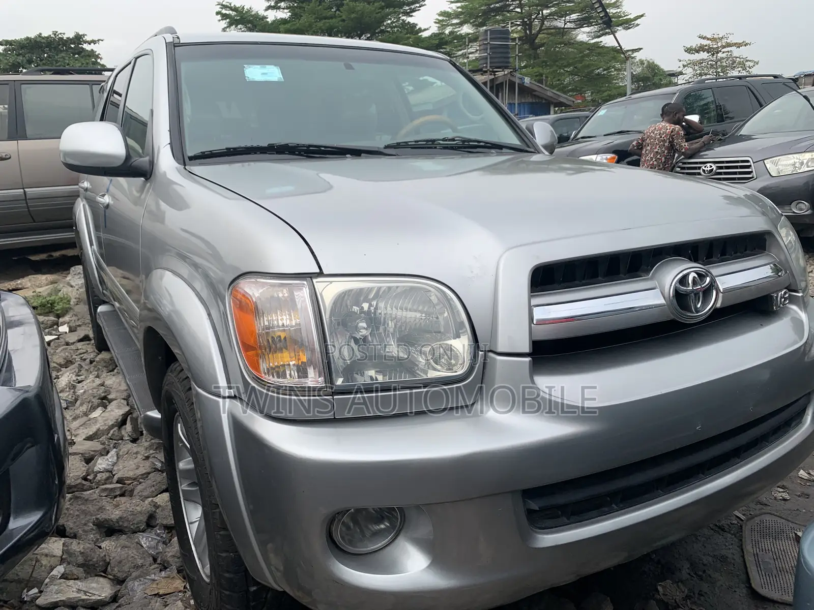 Toyota Sequoia 2007 Silver