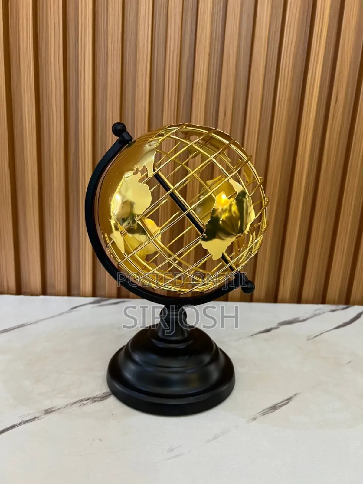 Shiny Globe