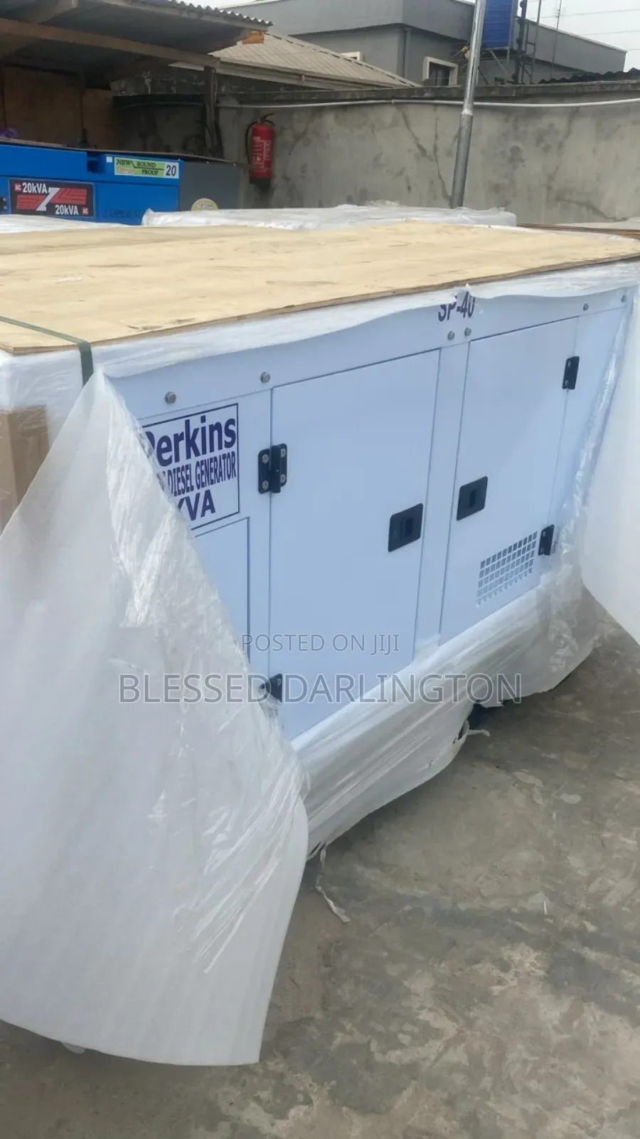 40kva England Soundproof Perkins Generator