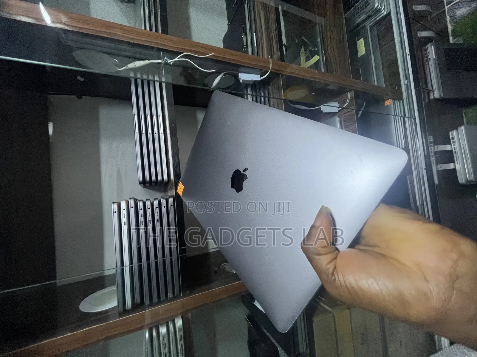 Laptop Apple MacBook Air 2020 8GB Intel Core I3 SSD 256GB