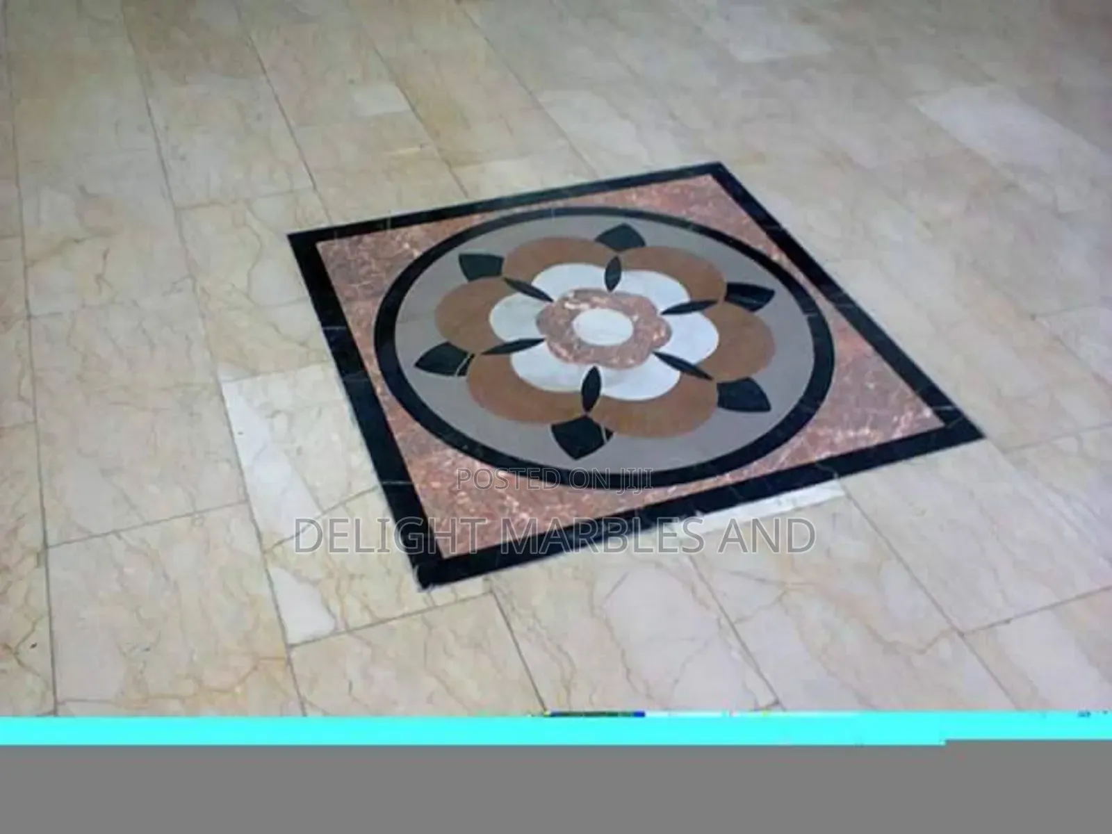 Marbles Centre Décor Tiles