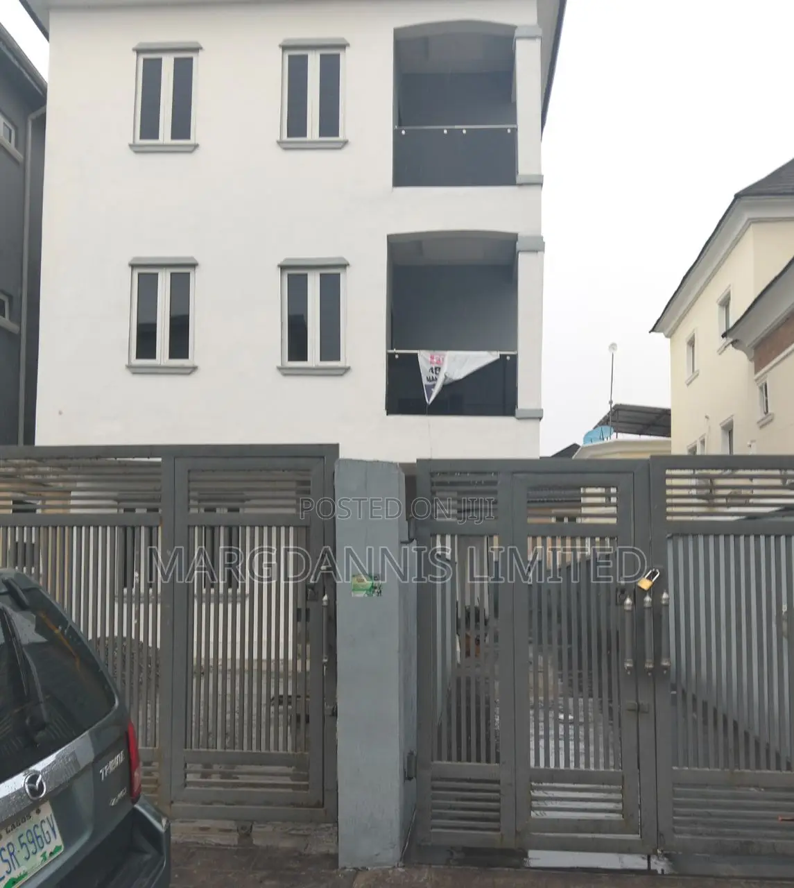4bdrm Duplex in Ikota, Lagos Island / Lagos Island for sale