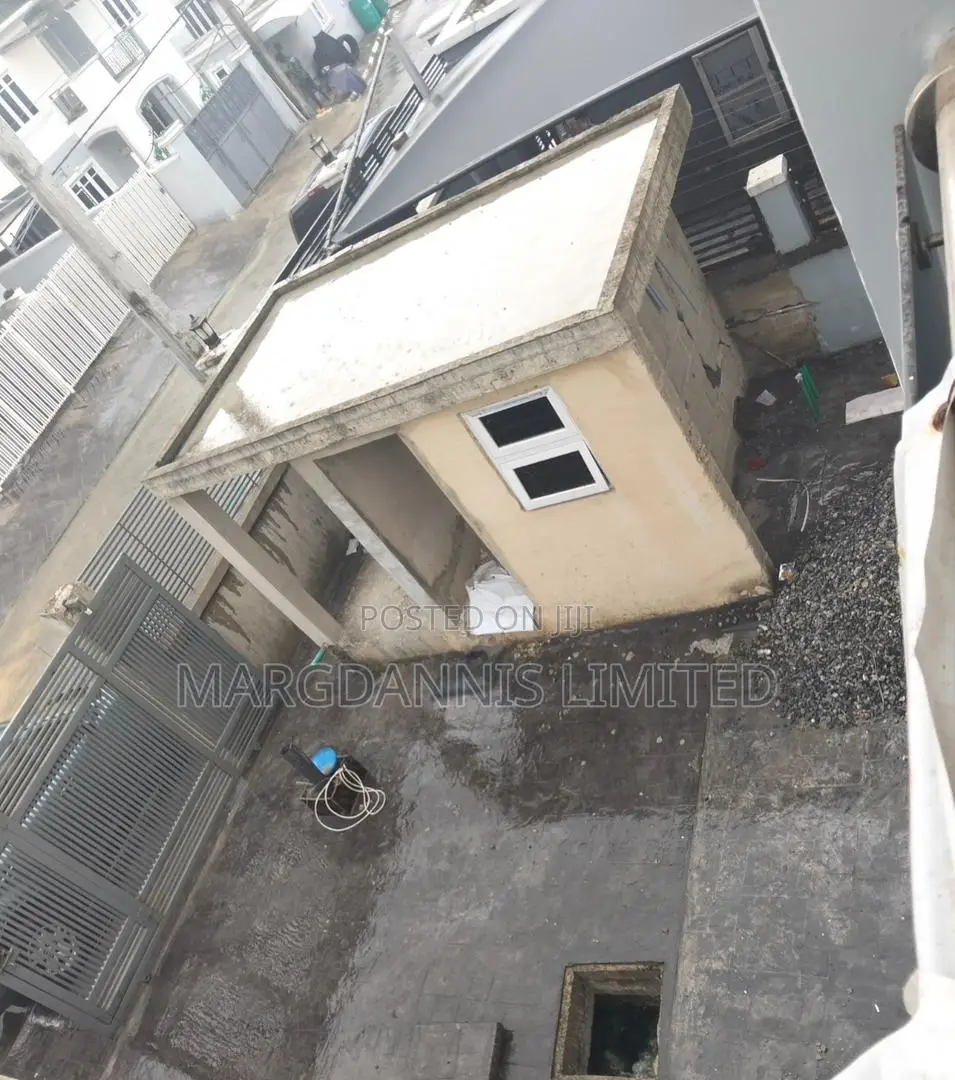 4bdrm Duplex in Ikota, Lagos Island / Lagos Island for sale