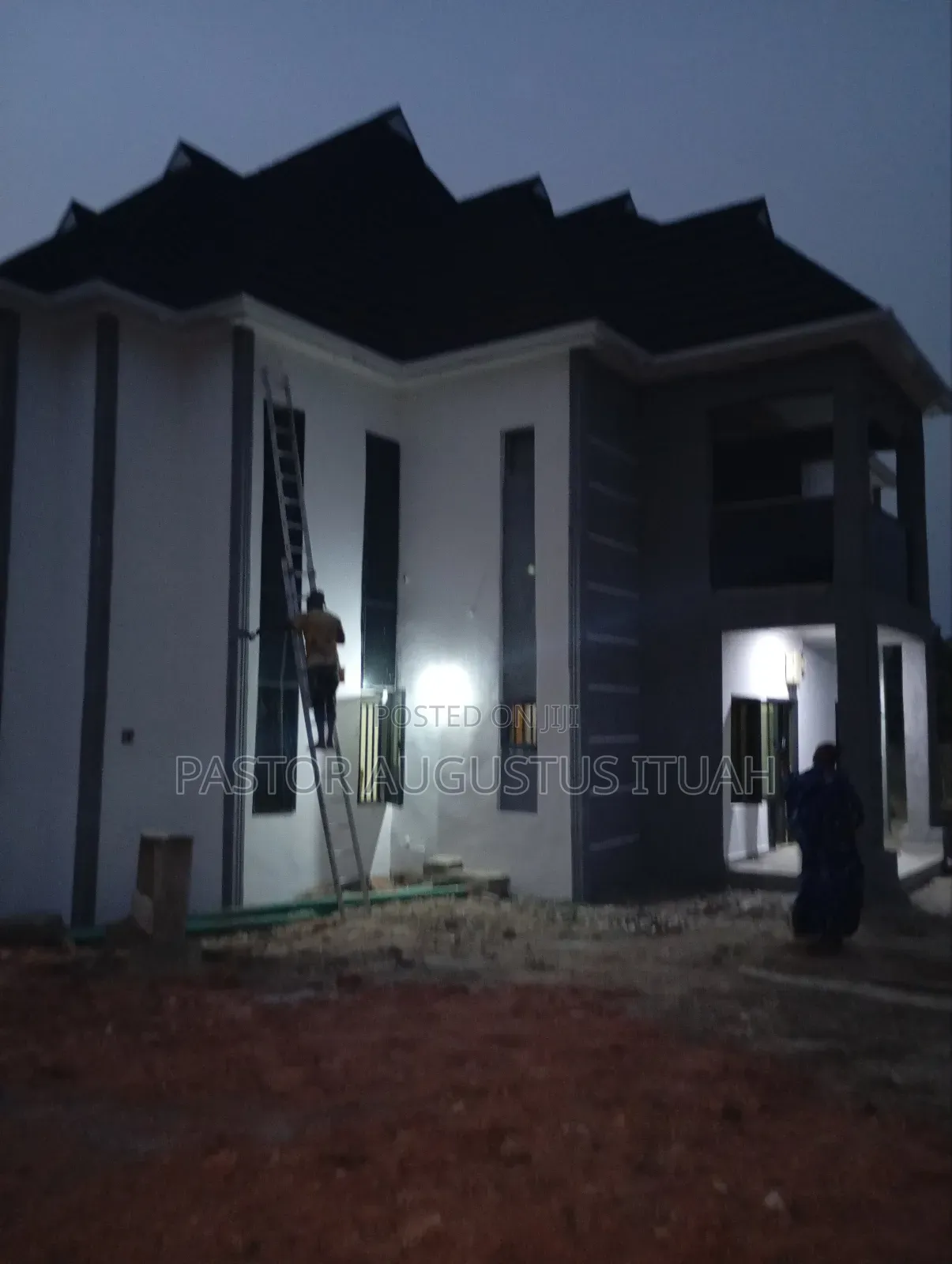 24/7 Screeding and Painting
