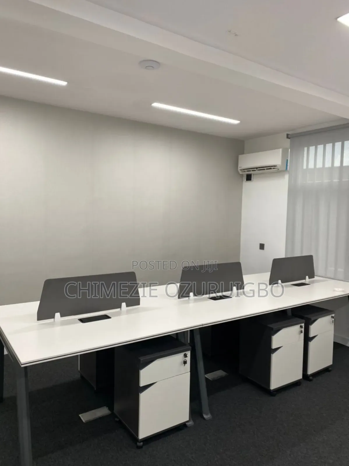 6 Seater White And Grey Workstation With Mobile Drawers