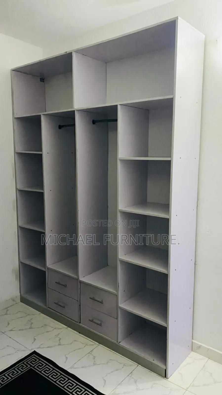 High Class 6 by 8 Wardrobe With 4 Drawers