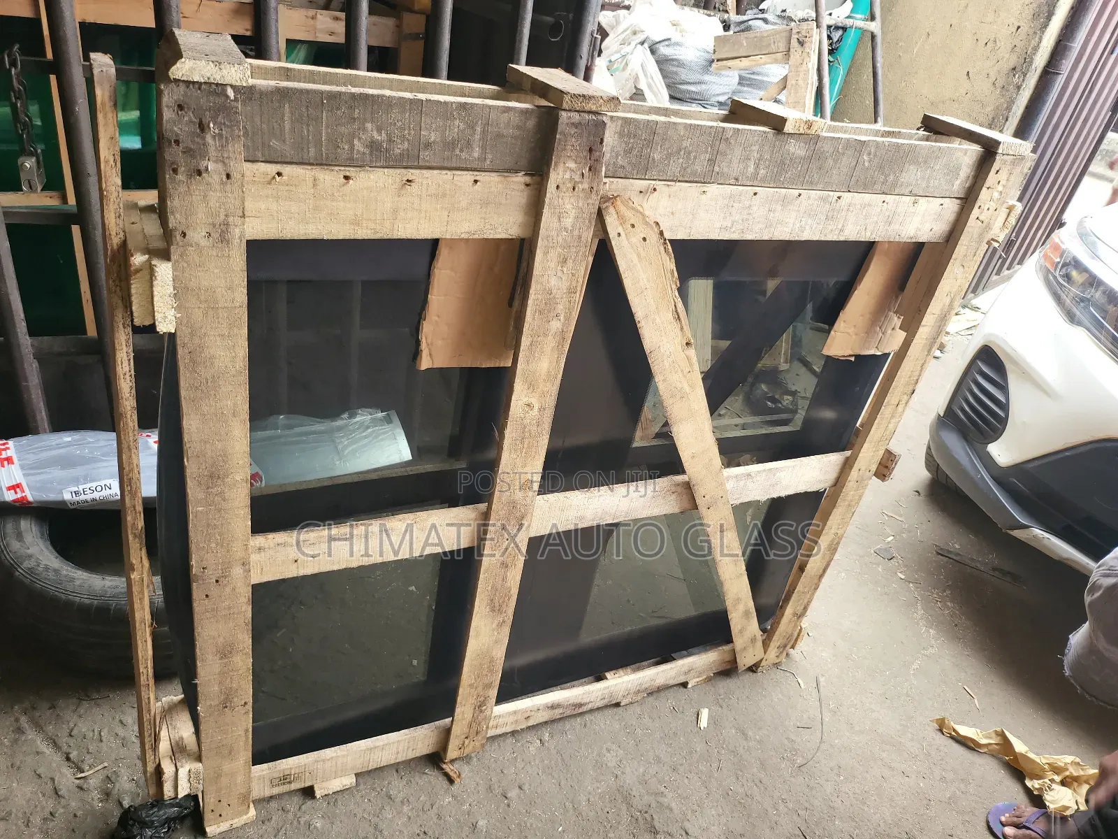 Land Rover Discovery Roof Glass Waybill Delivery