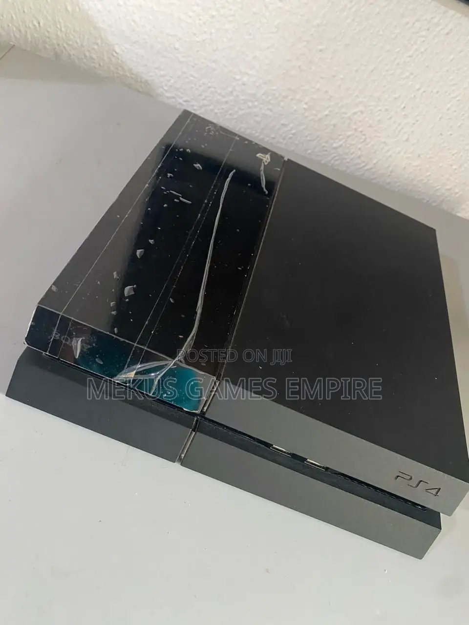 Ps4 Fat Low Version + 10 Games Installed Both Fc25 More
