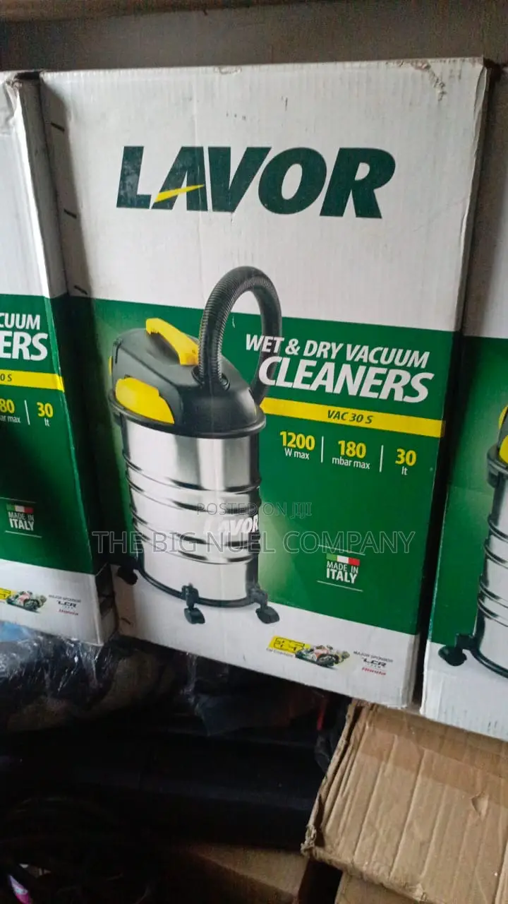 Italian Wet and Dry Vacuum Cleaner With Blower 30l