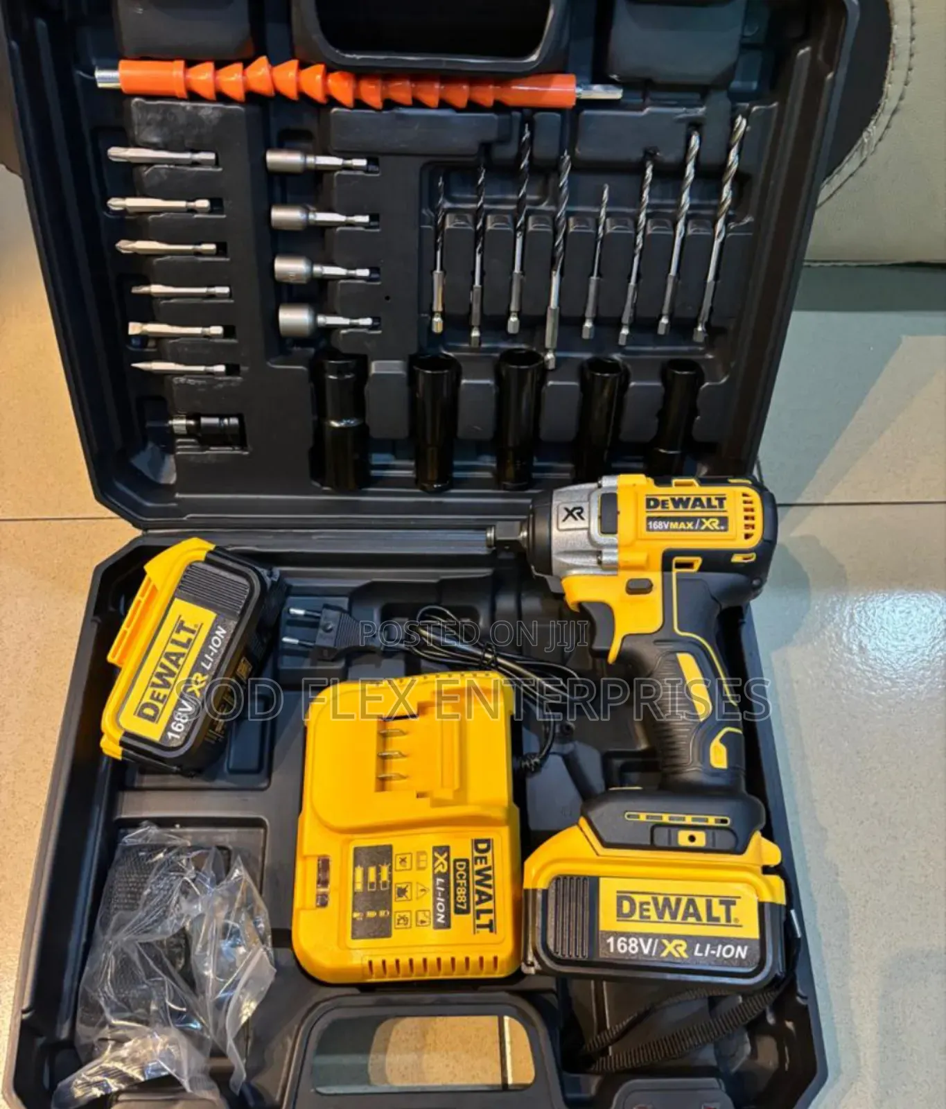 168v 13mm Impact Wrench With Kit
