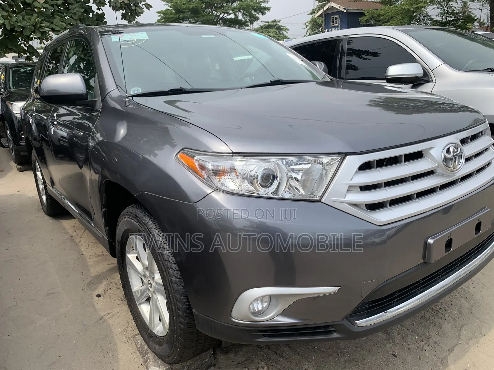 Toyota Highlander Limited 3.5l 4WD 2013 Gray