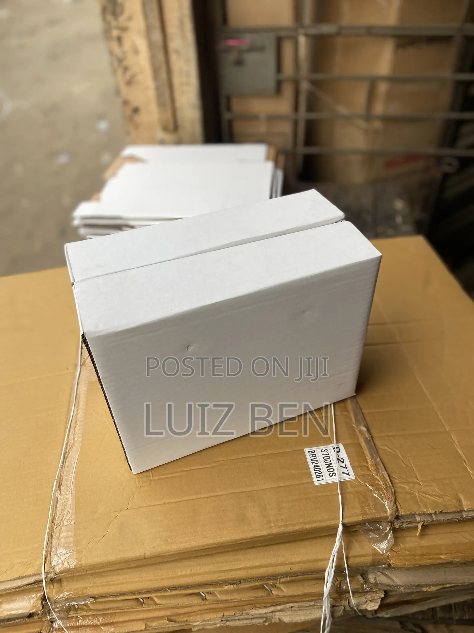 Very Neat White Food Box Carton